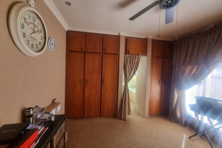 3 Bedroom Property for Sale in La Hoff North West